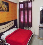 Suvidha Deluxe Hotel Haridwār Eksteriør billede